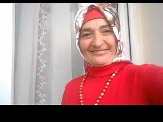 avó turca hardly any hijab