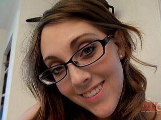 Hot murkiness in all directions glasses Nickey Hunter fingerbangs say no to dishevelled pussy grousing plus orgasming