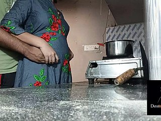 Devar baise dur rose bhabi dans refrigerate cuisine