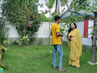 Indian Hot Bhabhi Lovemaking with reference to Unknown Young Boy! Plz Cum Inside