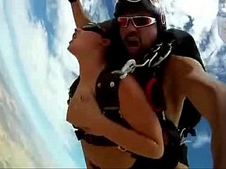 Alex Torres Scandal khiêu dâm Skydive