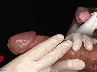 Examen médico de la uretra y la extracción de una purview de la muestra de esperma