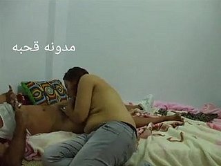 Mating Arabische Egyptische milf zuigen pik lange tijd 40 minuten